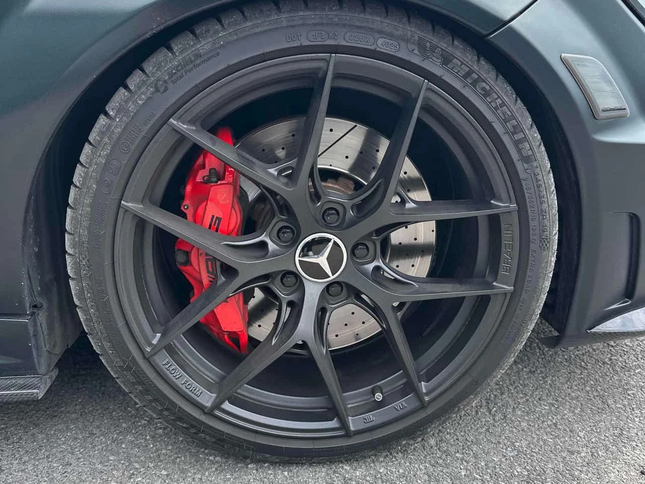 Mercedes-Benz C 63 AMG * АВТОКРЕДИТ * ОТ ПРЕДСТАВИТЕЛСТВО, снимка 5 - Автомобили и джипове - 54858714