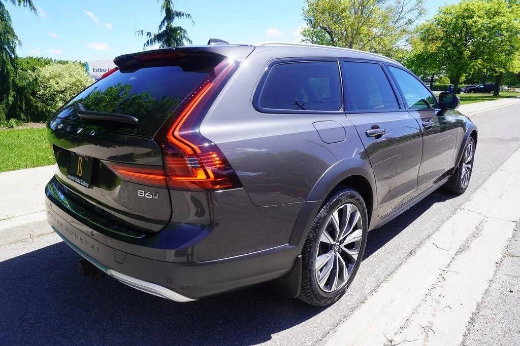 Volvo V90 Cross Country B6 AWD* PANO* ПОДГРЕВИ* ОБДУХ* FULL* КРАЙНА ЦЕНА Д, снимка 4 - Автомобили и джипове - 55048963