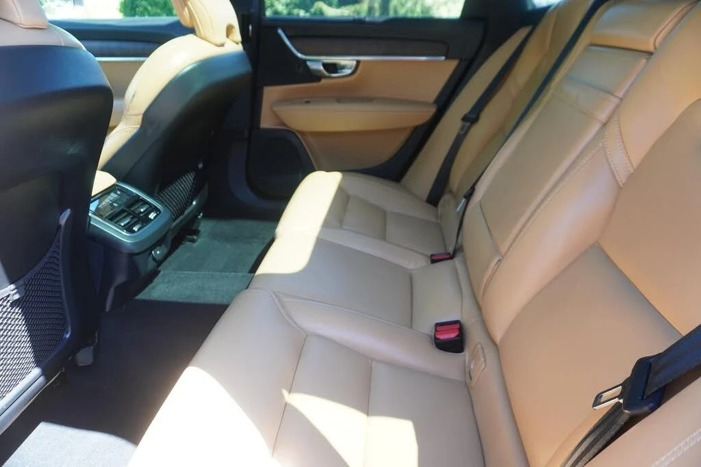 Volvo V90 Cross Country B6 AWD* PANO* ПОДГРЕВИ* ОБДУХ* FULL* КРАЙНА ЦЕНА Д, снимка 13 - Автомобили и джипове - 55048963
