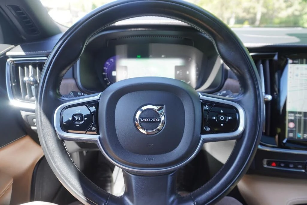 Volvo V90 Cross Country B6 AWD* PANO* ПОДГРЕВИ* ОБДУХ* FULL* КРАЙНА ЦЕНА Д, снимка 7 - Автомобили и джипове - 55048963