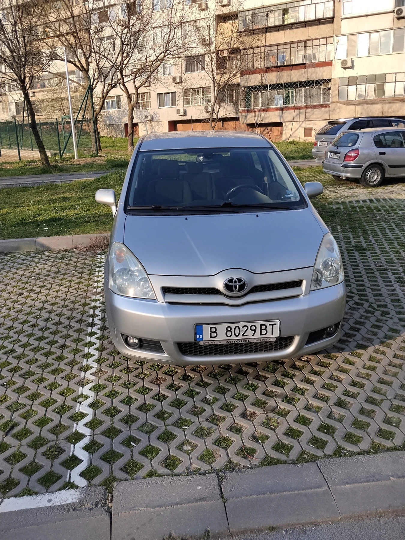 Toyota Corolla verso, снимка 10 - Автомобили и джипове - 55300712