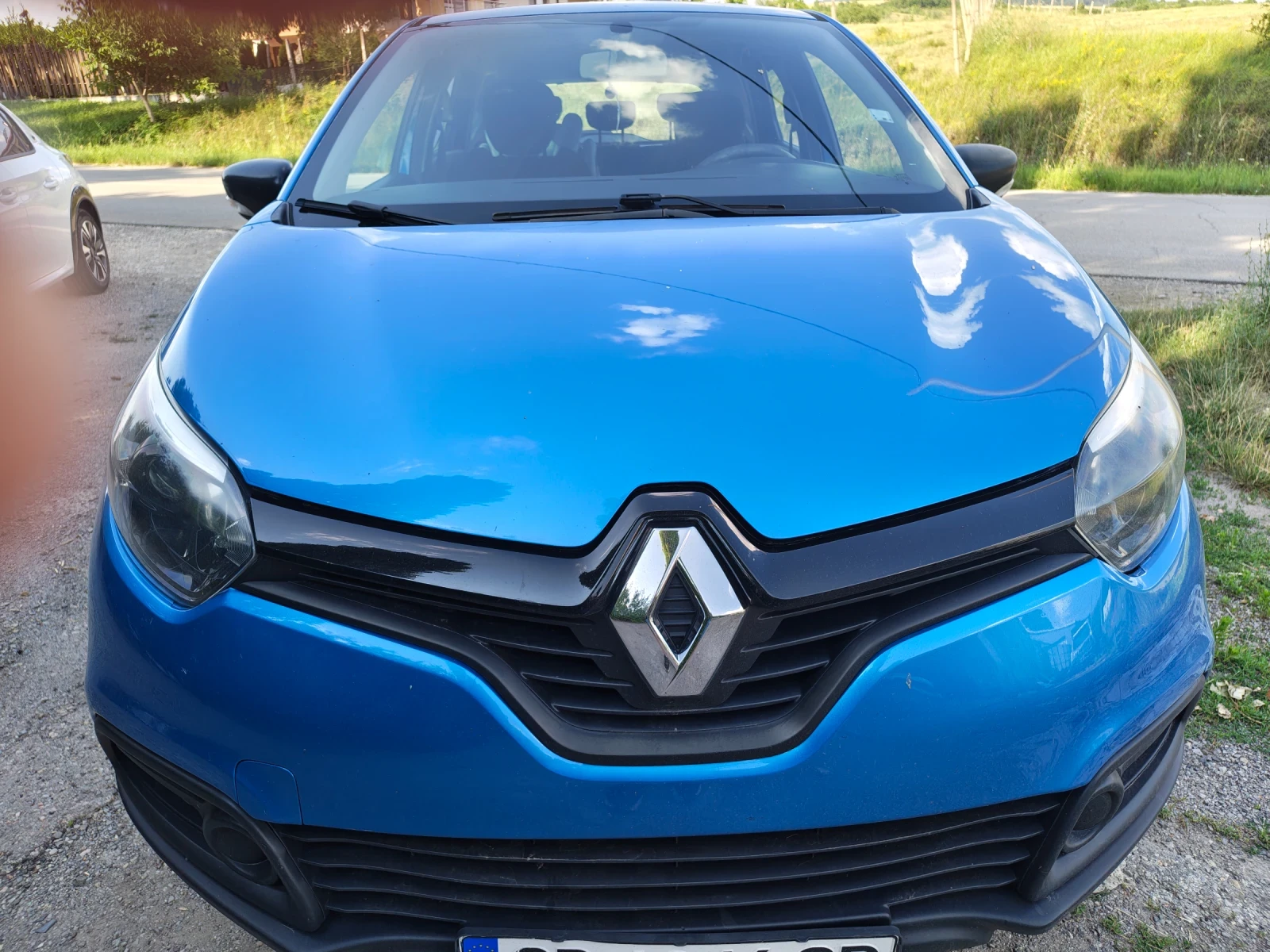 Renault Captur, снимка 6 - Автомобили и джипове - 55333657