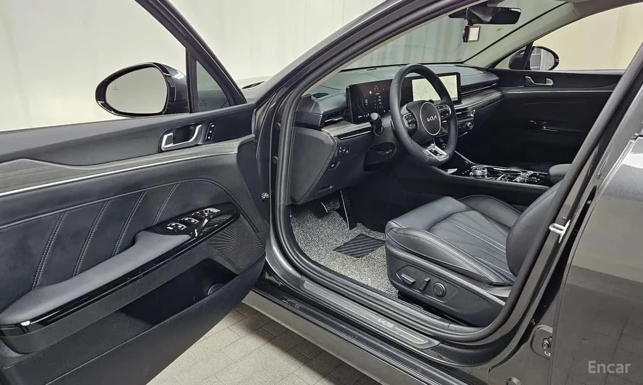 Kia K5  2.0 / ОБДУХВАНЕ / 360 / ДИСТРОНИК / ПАНОРАМА , снимка 10 - Автомобили и джипове - 55586785