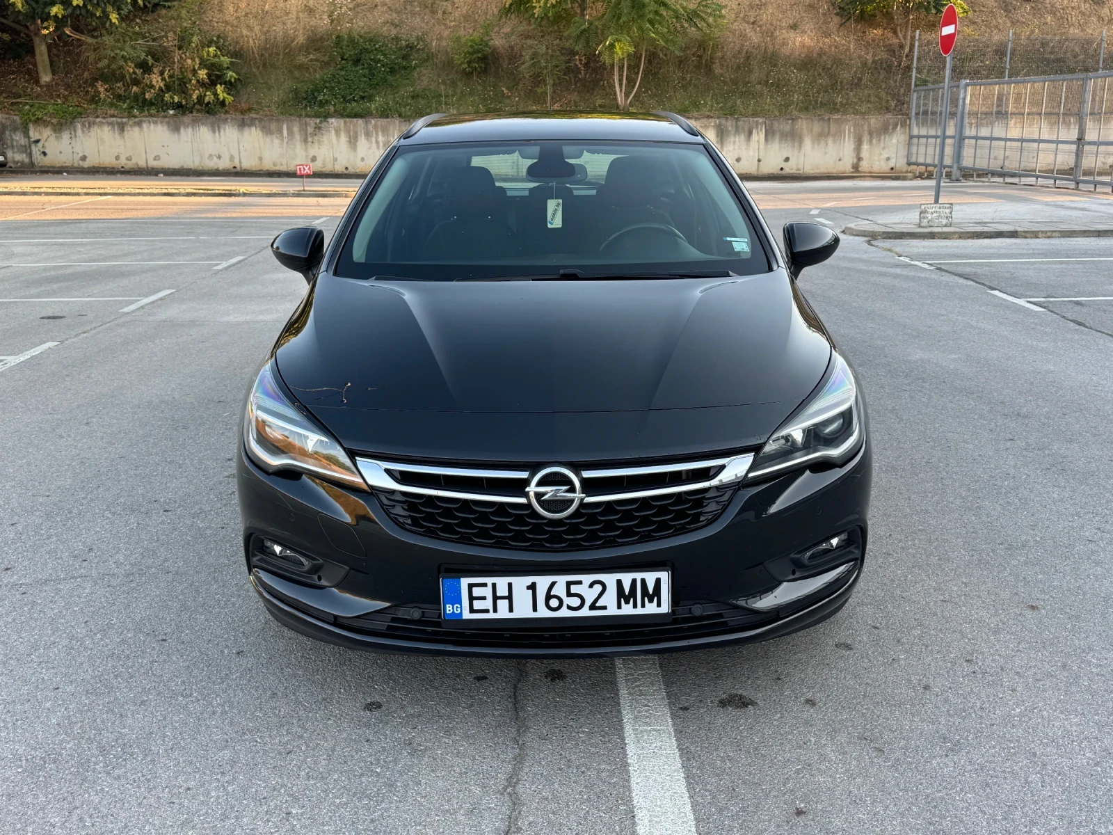 Opel Astra 1.4 TURBO , снимка 2 - Автомобили и джипове - 55675667