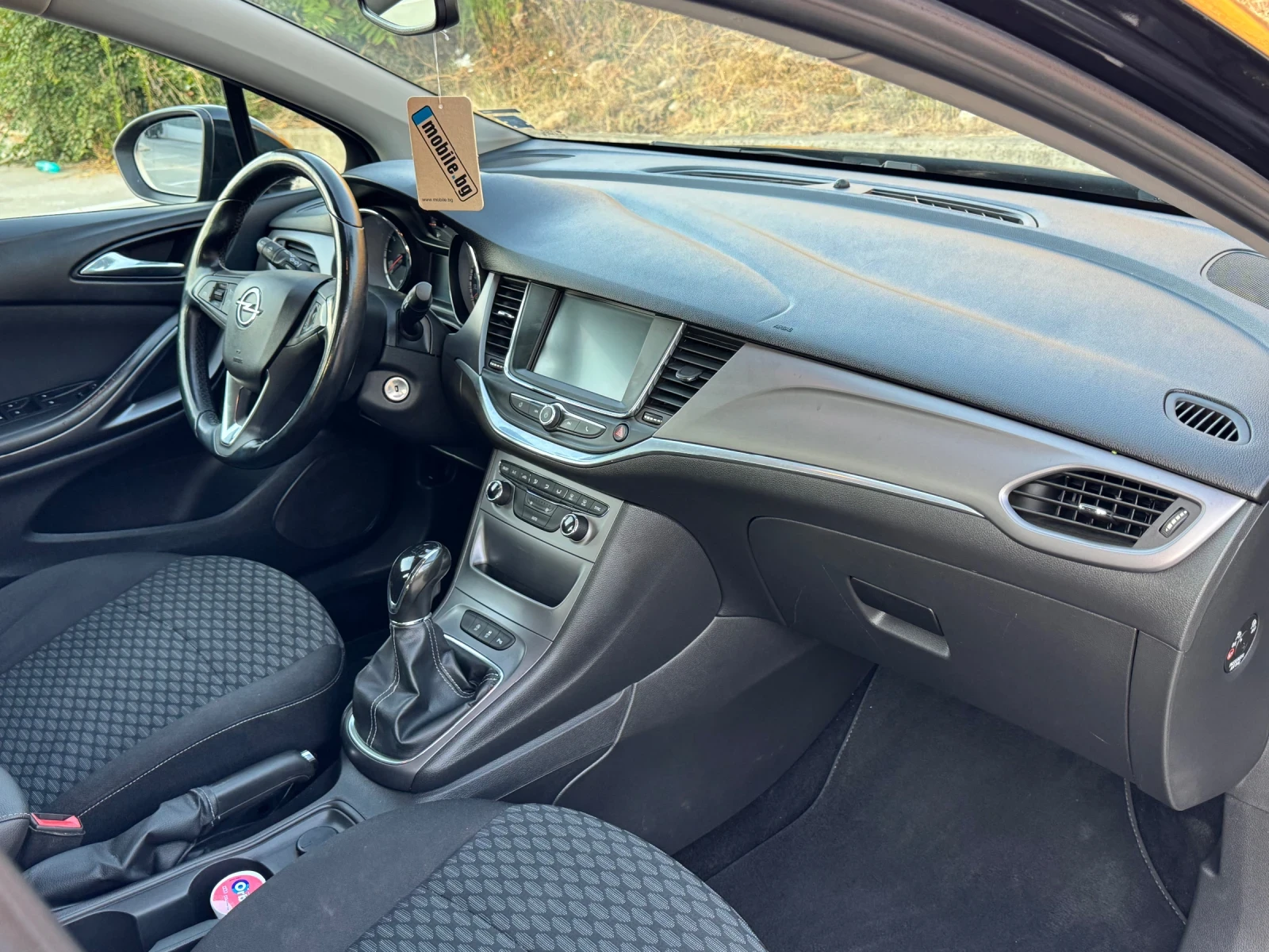 Opel Astra 1.4 TURBO , снимка 12 - Автомобили и джипове - 55675667