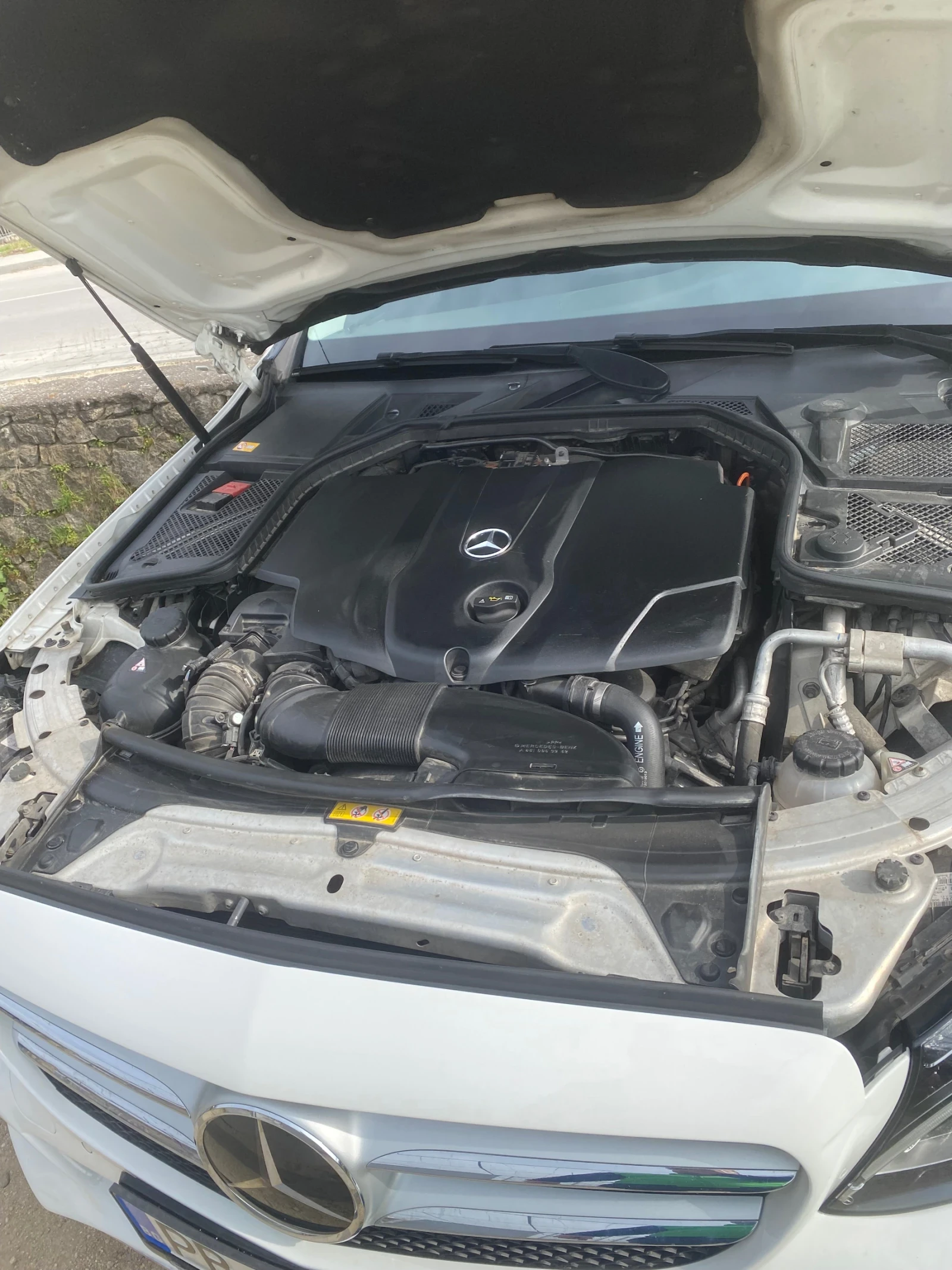 Mercedes-Benz C 220 Avangard, снимка 6 - Автомобили и джипове - 55693957