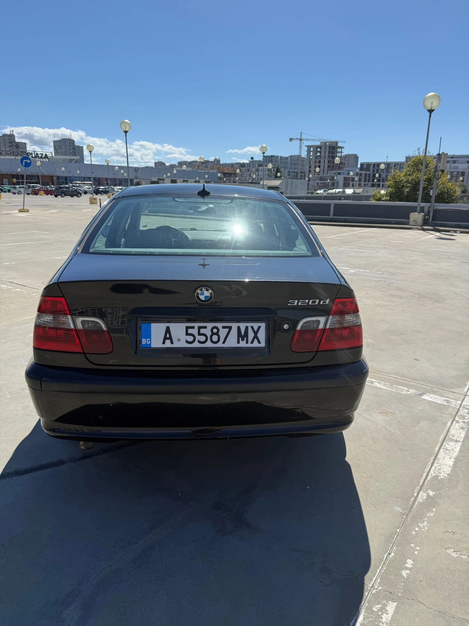 BMW 320, снимка 8 - Автомобили и джипове - 56012377