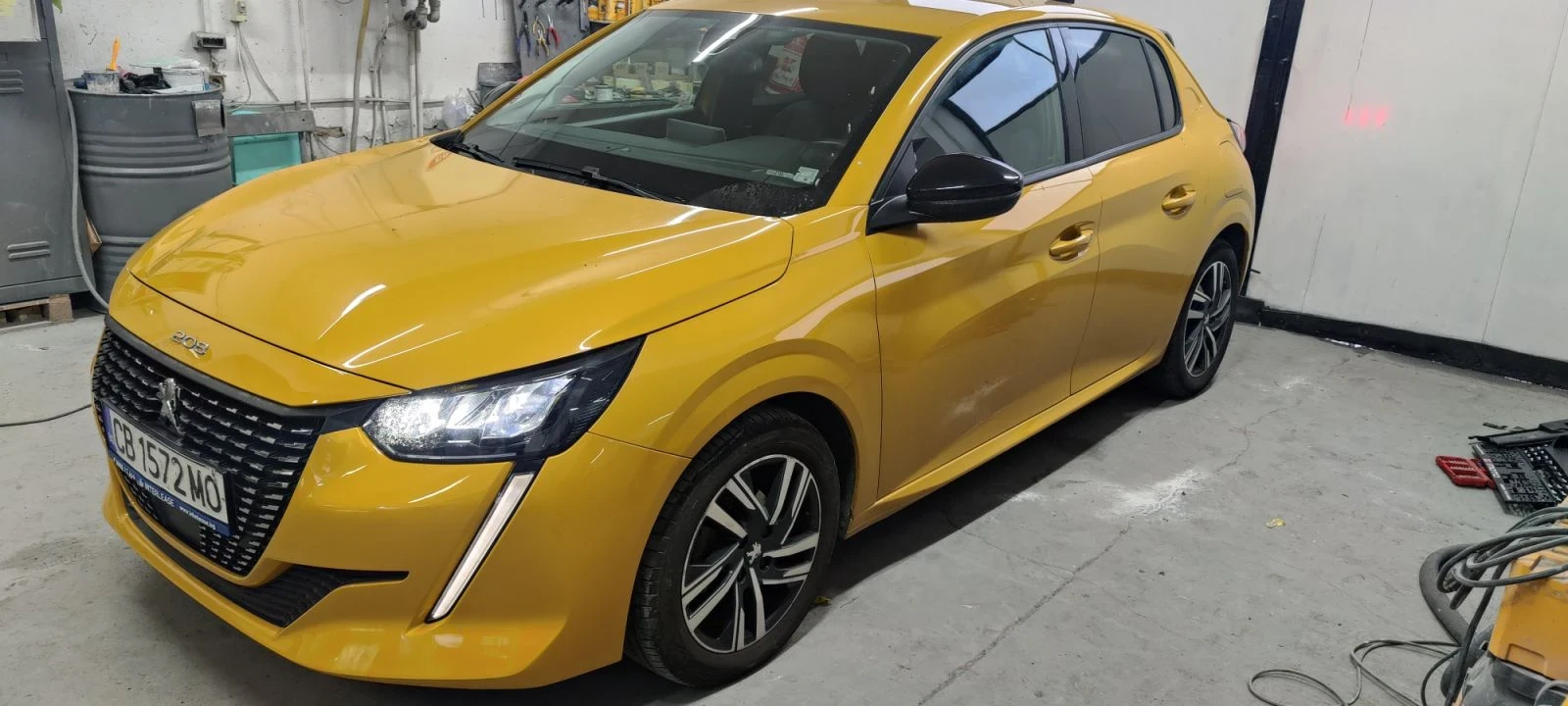 Peugeot 208, снимка 2 - Автомобили и джипове - 56449404