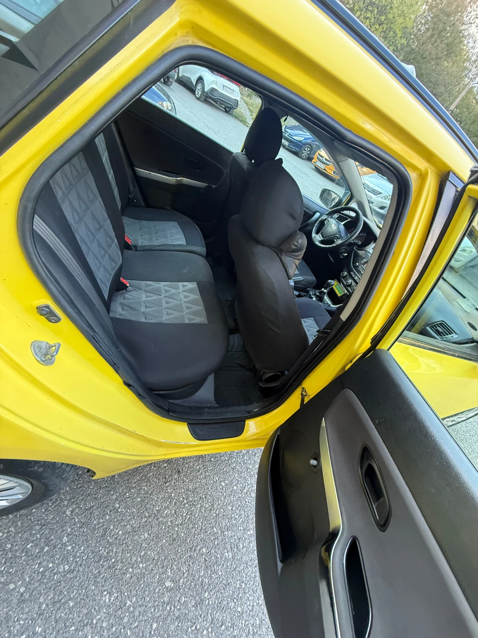 Kia Ceed 1.4, снимка 8 - Автомобили и джипове - 56567477