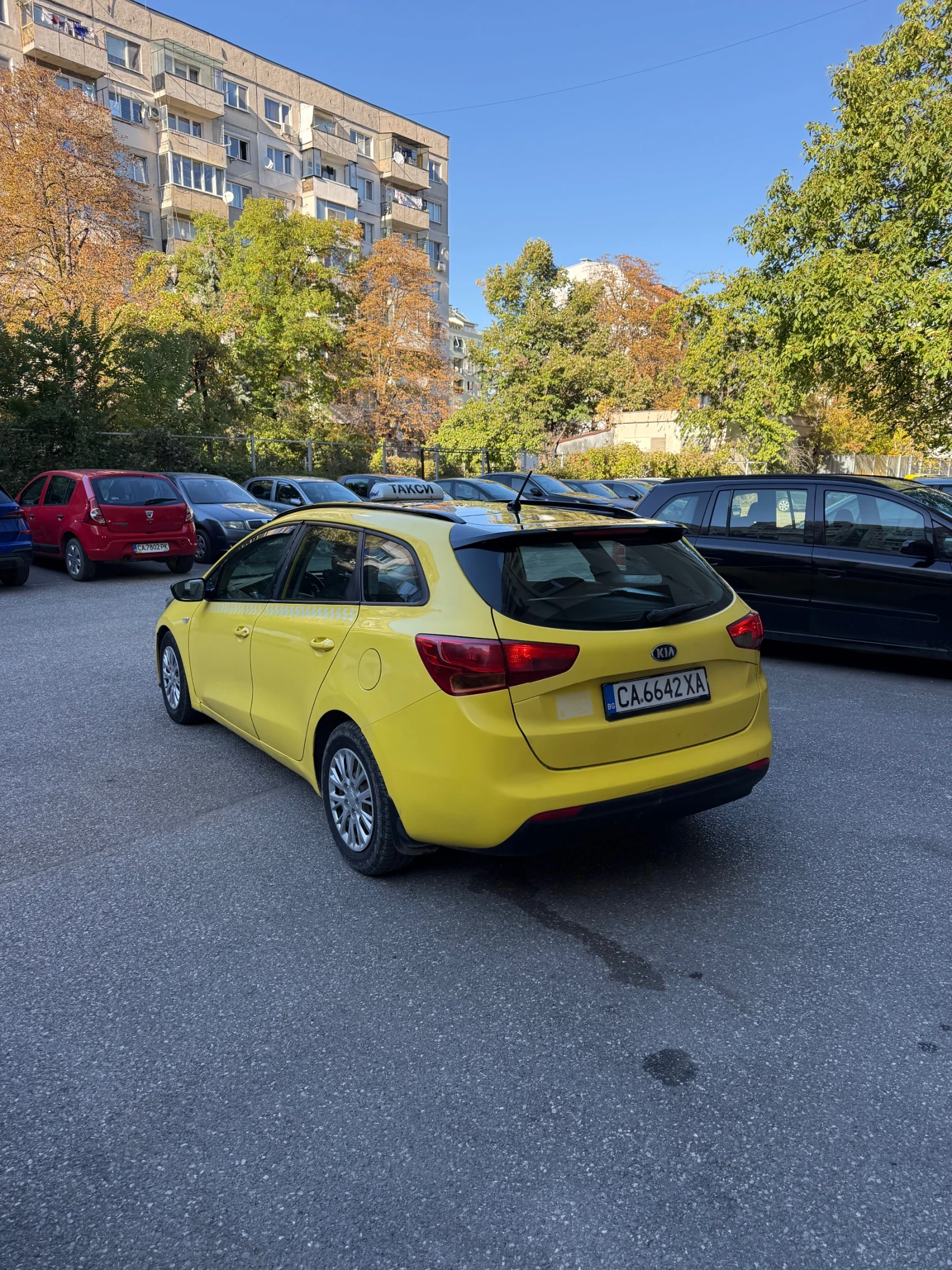 Kia Ceed 1.4, снимка 5 - Автомобили и джипове - 56567477