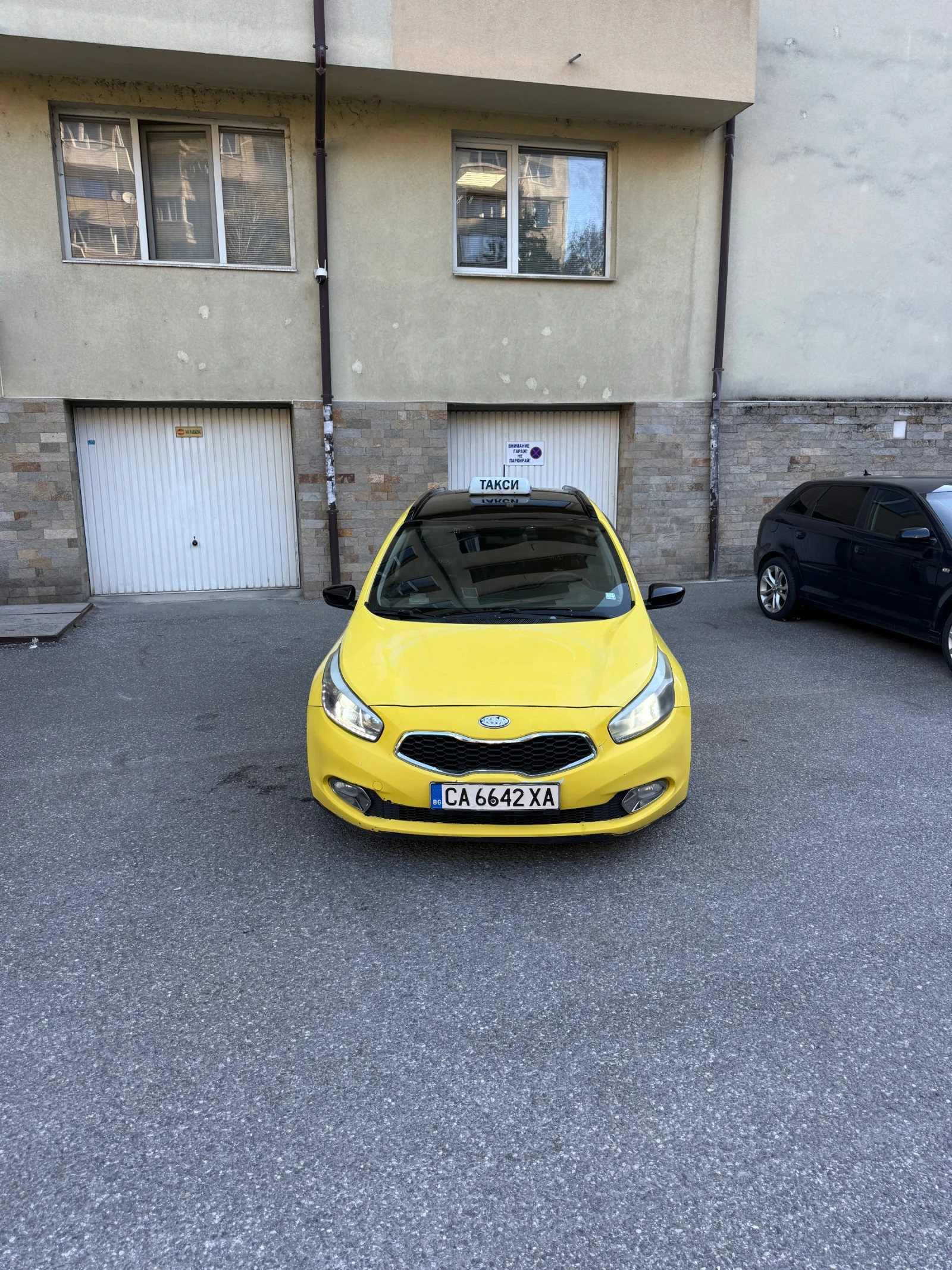 Kia Ceed 1.4, снимка 2 - Автомобили и джипове - 56567477