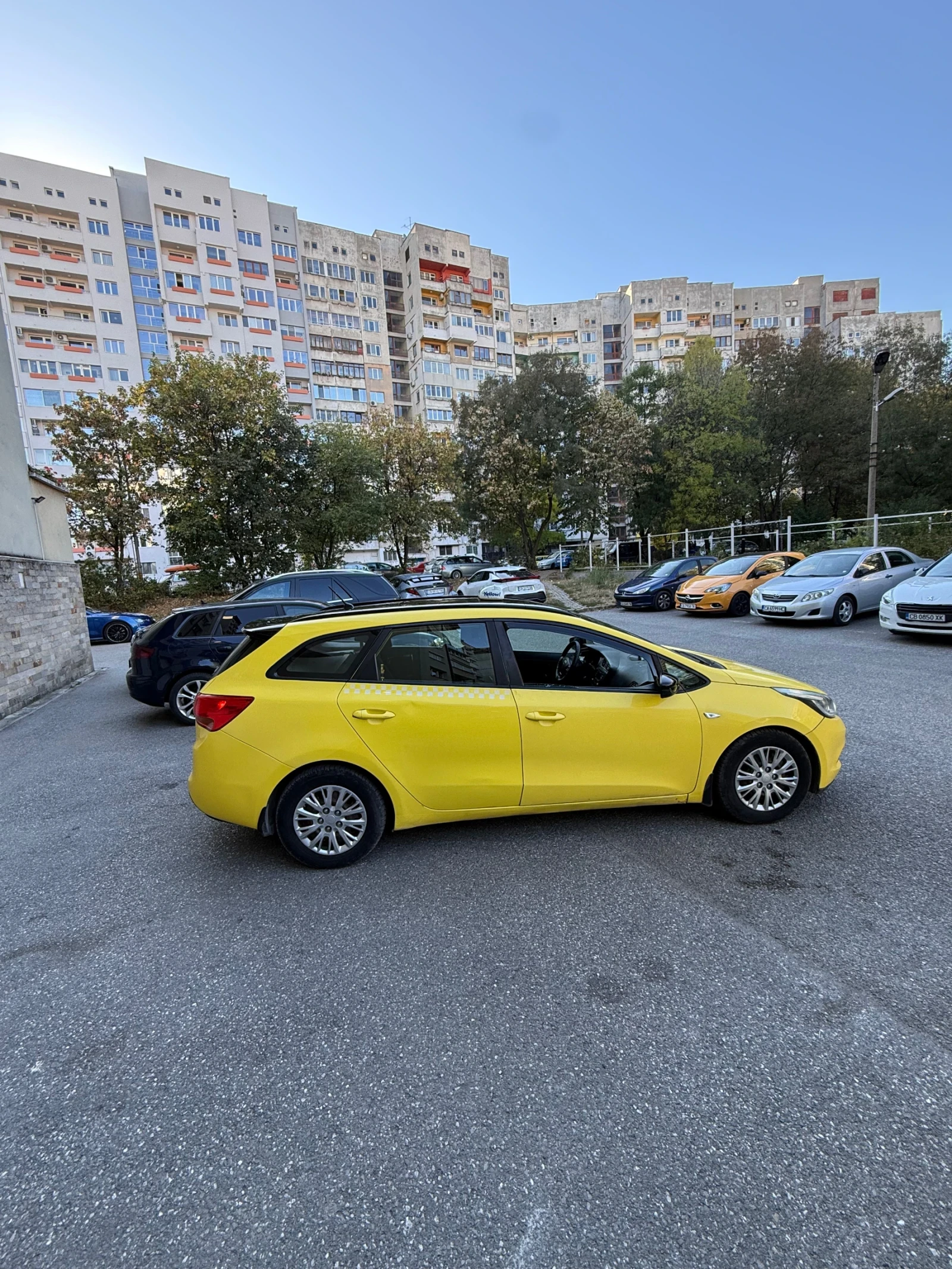 Kia Ceed 1.4, снимка 7 - Автомобили и джипове - 56567477
