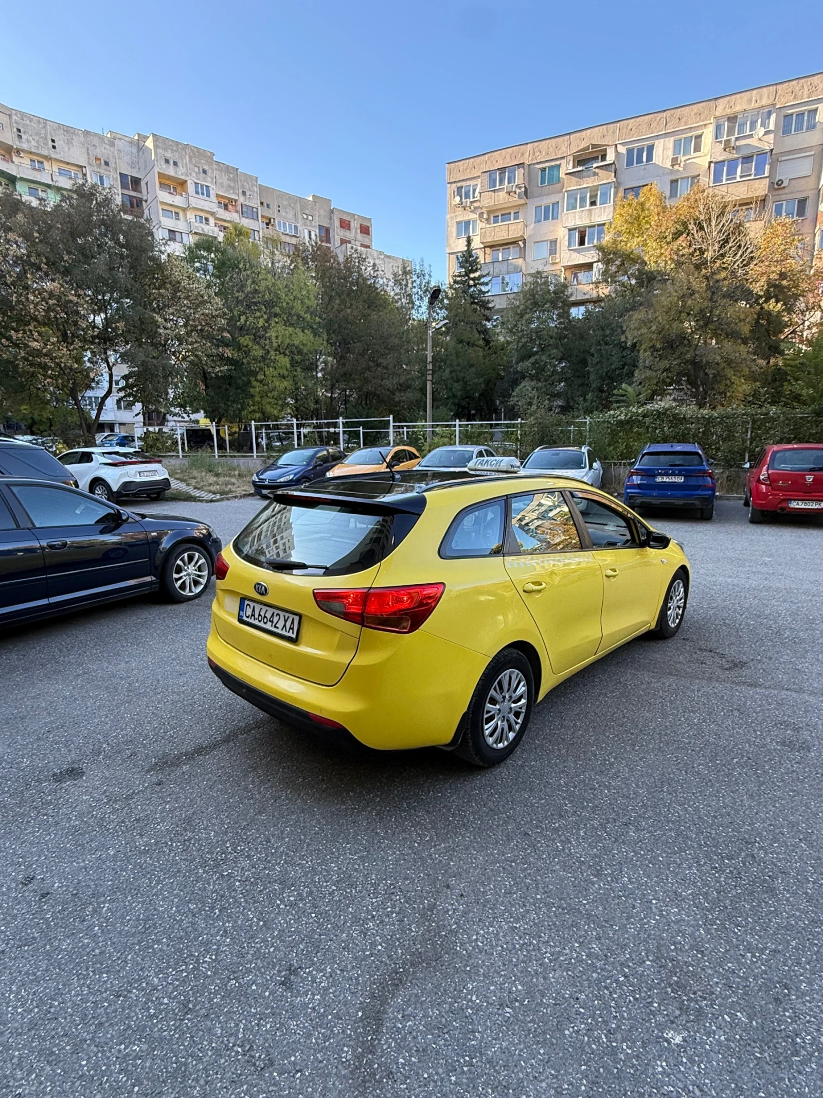 Kia Ceed 1.4, снимка 6 - Автомобили и джипове - 56567477