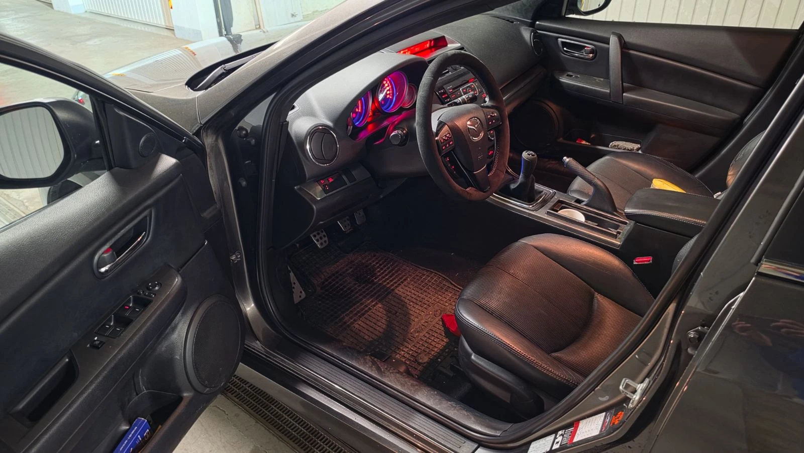 Mazda 6 2.2дизел 129к.с. 6ск., снимка 8 - Автомобили и джипове - 56600861