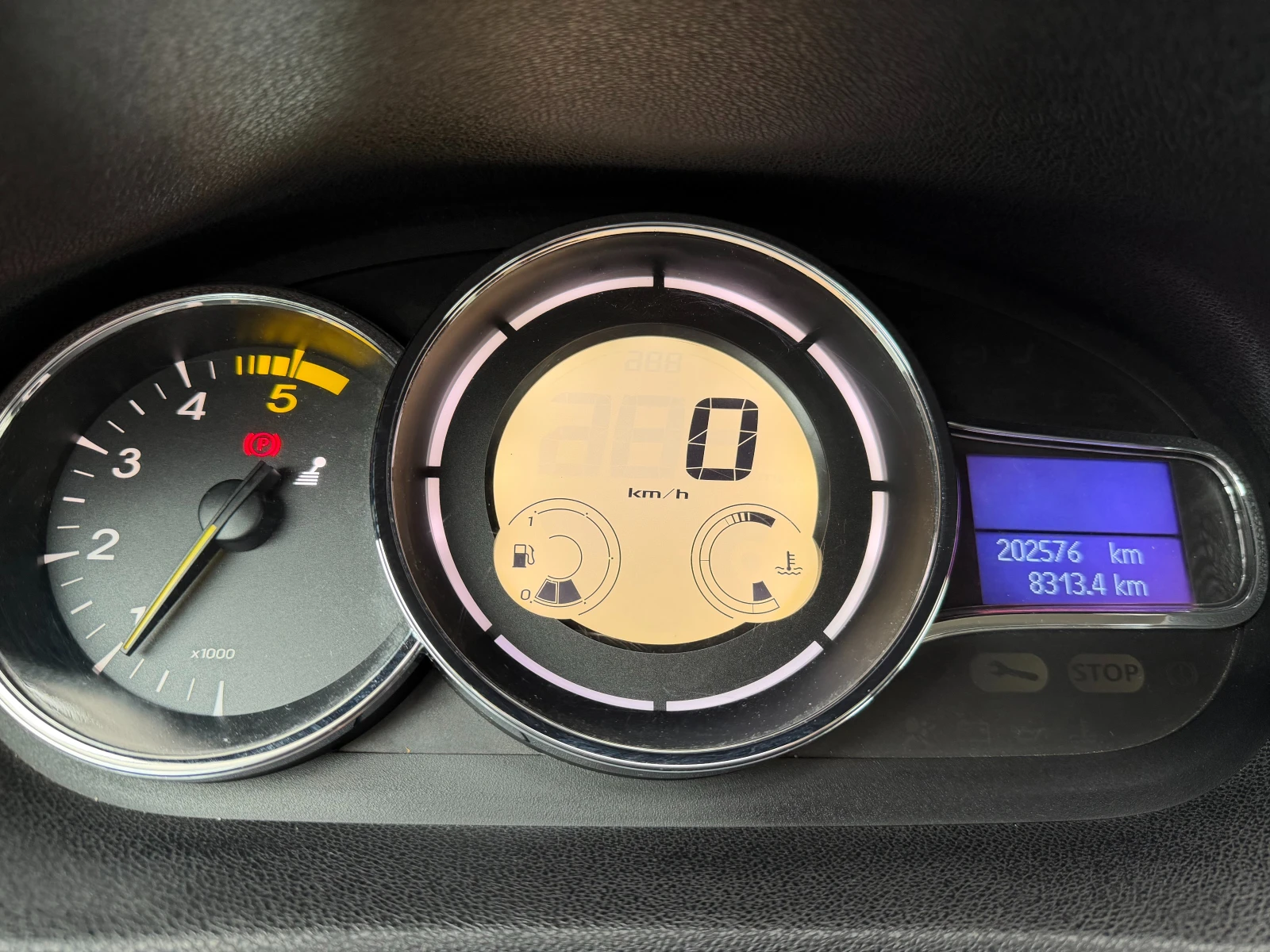 Renault Megane, снимка 12 - Автомобили и джипове - 56723574