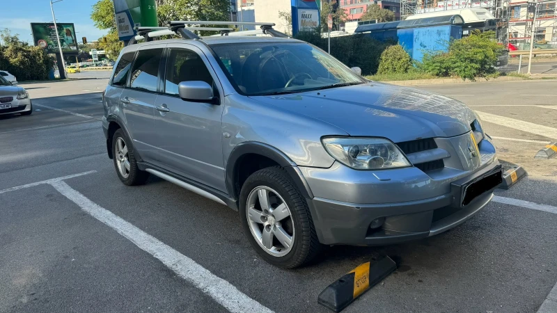 Mitsubishi Outlander 2.4, снимка 8 - Автомобили и джипове - 48060568