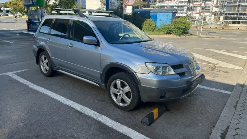 Mitsubishi Outlander 2.4, снимка 2 - Автомобили и джипове - 48060568