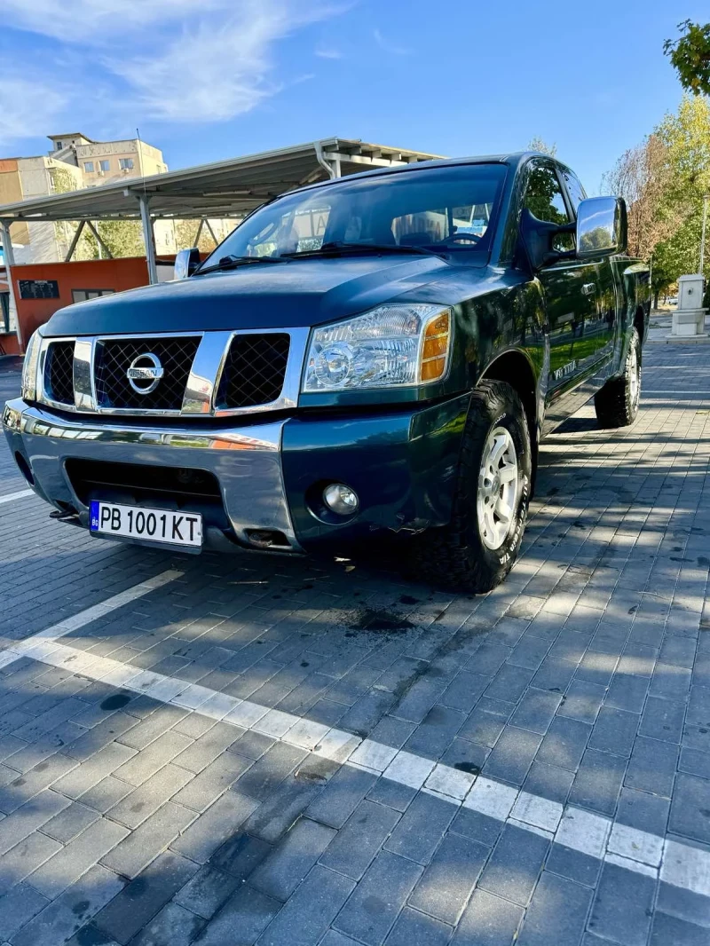 Nissan Titan crew cab 5.6 V 8, снимка 1 - Автомобили и джипове - 48294983