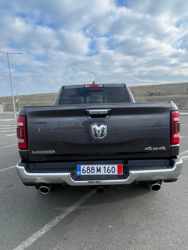 Dodge Ram LARAMIE 5.7 eTorque РЕГИСТРИРАН, снимка 3 - Автомобили и джипове - 49246902