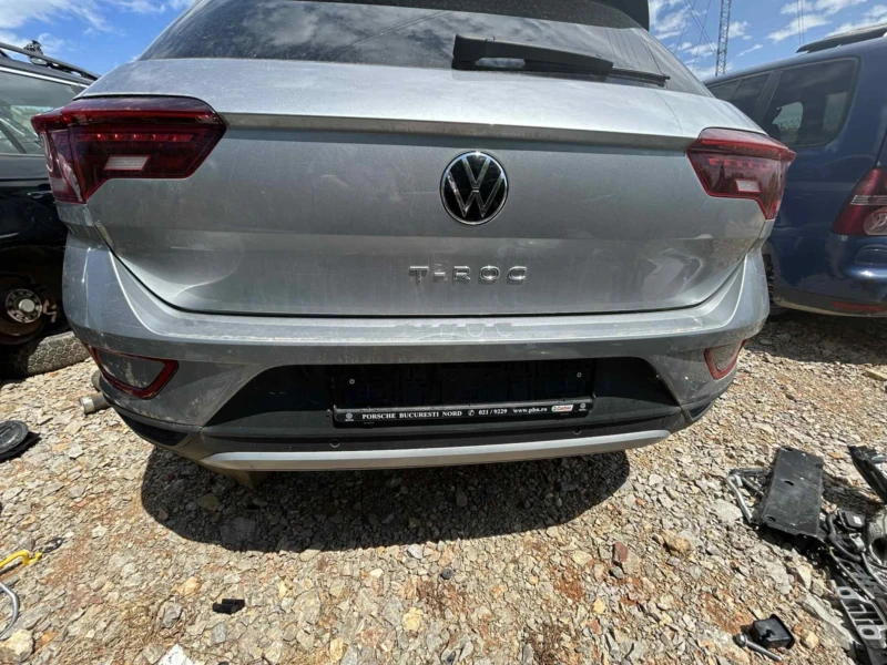 VW T-Roc 1.0, снимка 3 - Автомобили и джипове - 52620683