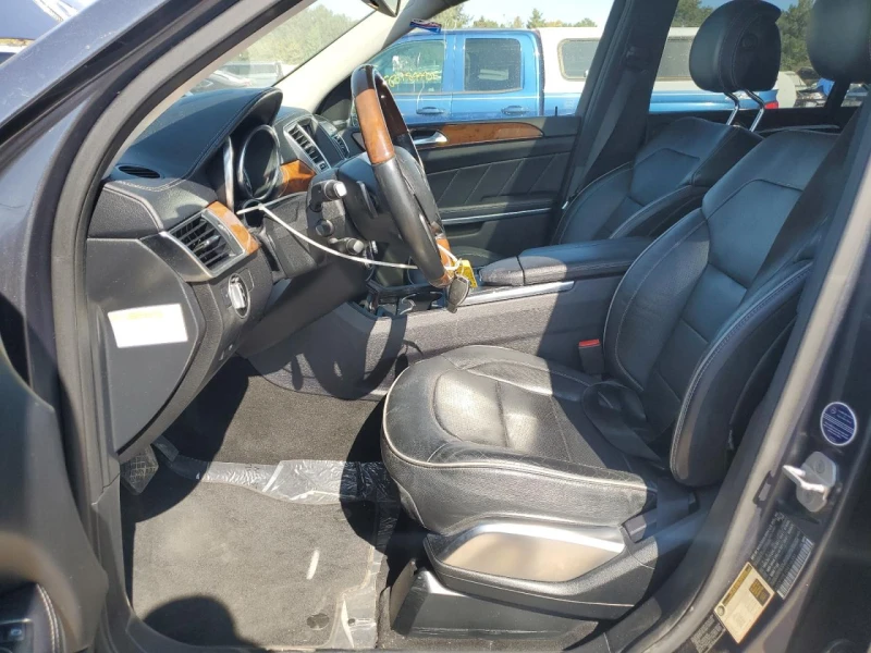 Mercedes-Benz GL 550 4MATIC, снимка 7 - Автомобили и джипове - 52415984