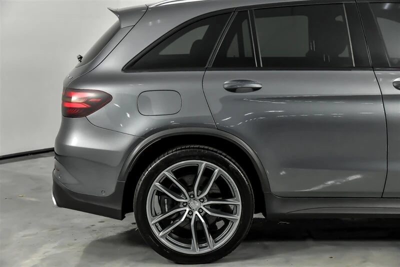 Mercedes-Benz GLC 63 AMG 4MATIC - изображение 3