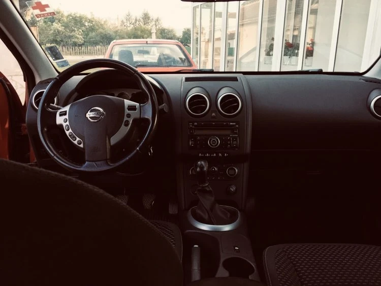 Nissan Qashqai 1.6  - изображение 10
