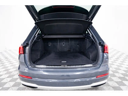 Audi Q3 Quattro Progressiv 40 TFSI* АвтоКредит* (ЦЕНА ДО Б, снимка 6 - Автомобили и джипове - 52581167