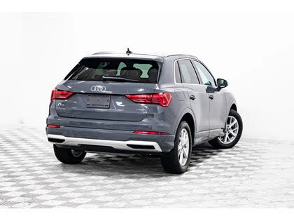 Audi Q3 Quattro Progressiv 40 TFSI* АвтоКредит* (ЦЕНА ДО Б, снимка 2 - Автомобили и джипове - 52581167