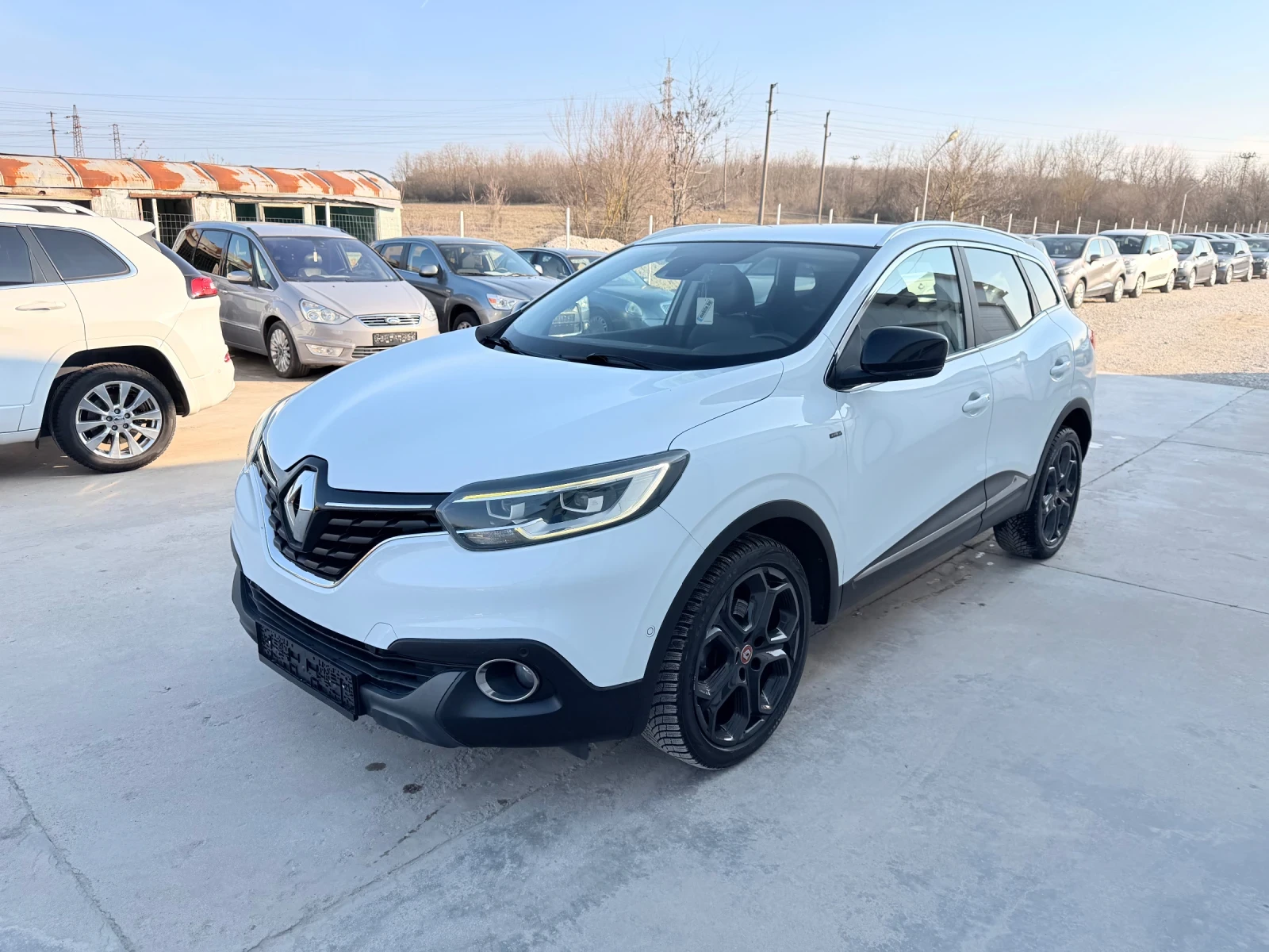 Renault Kadjar 1.5dci 110k* HYPNOTIC* BOSE* NOVA* , снимка 2 - Автомобили и джипове - 53752506