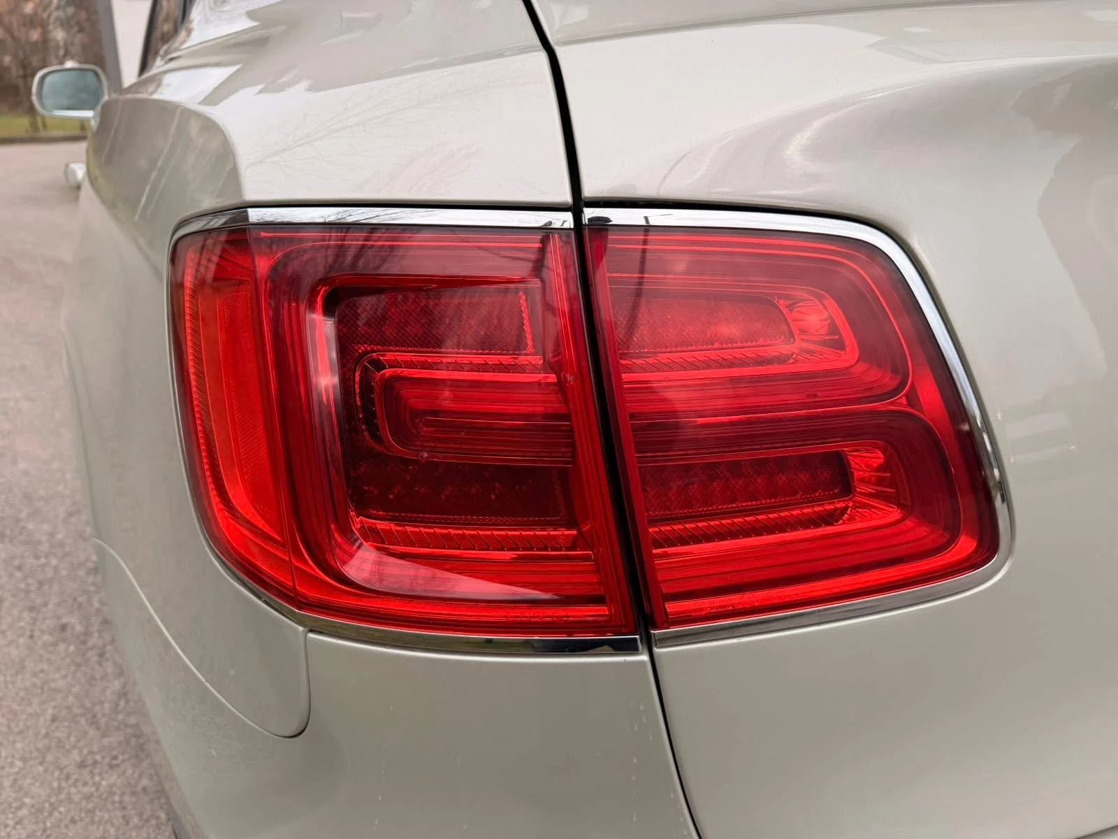 Bentley Bentayga 4.0D V8, снимка 17 - Автомобили и джипове - 53771631