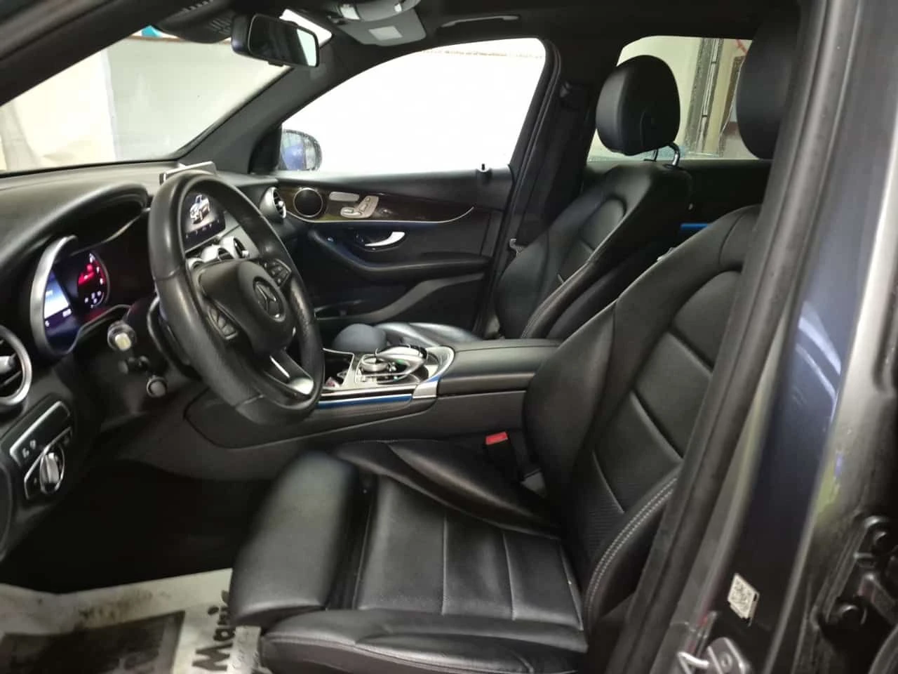 Mercedes-Benz GLC 300 4MATIC | ПАНОРАМА | 360| KEYLESS | ПОДГРЕВ, снимка 5 - Автомобили и джипове - 53954799