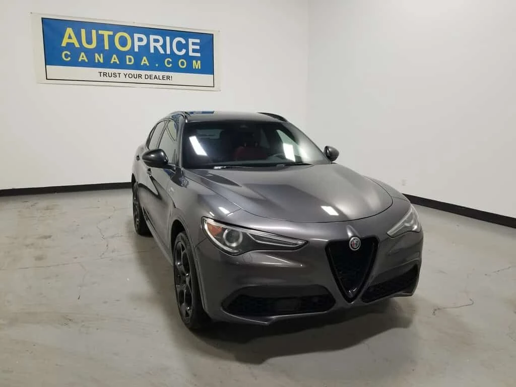 Alfa Romeo Stelvio * ti Panoramic Sunroof, Navigation System, Harman 