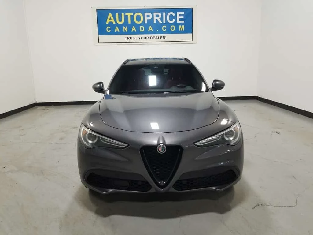 Alfa Romeo Stelvio * ti Panoramic Sunroof, Navigation System, Harman , снимка 2 - Автомобили и джипове - 53975885