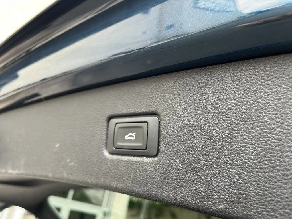 Audi Q7 Quattro* Komfort* АвтоКредит* (ЦЕНА ДО БГ), снимка 10 - Автомобили и джипове - 54038924