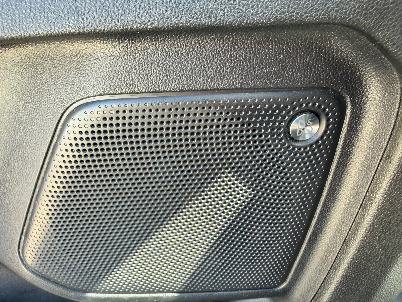 Ford Kuga ST LINE - 120к.с. - B&O - Топ състояние, снимка 16 - Автомобили и джипове - 54145516