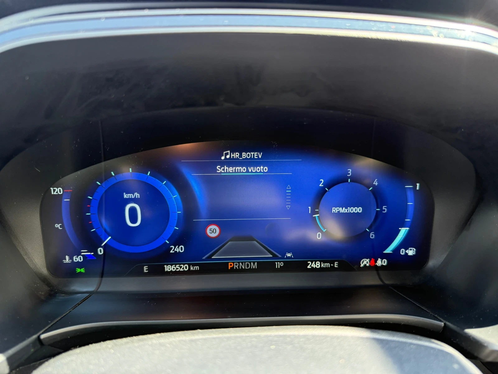 Ford Kuga ST LINE - 120к.с. - B&O - Топ състояние, снимка 17 - Автомобили и джипове - 54145516