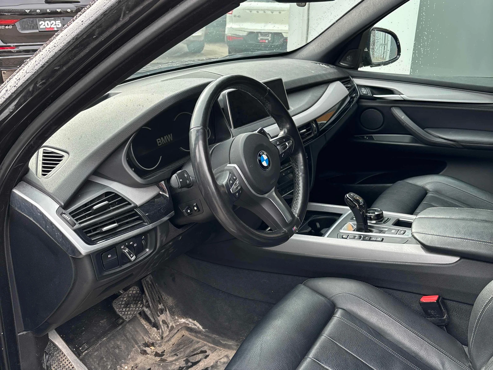 BMW X5 35i xDrive/M-Pack/H&K/Digital/Blind Spot, снимка 7 - Автомобили и джипове - 54454410
