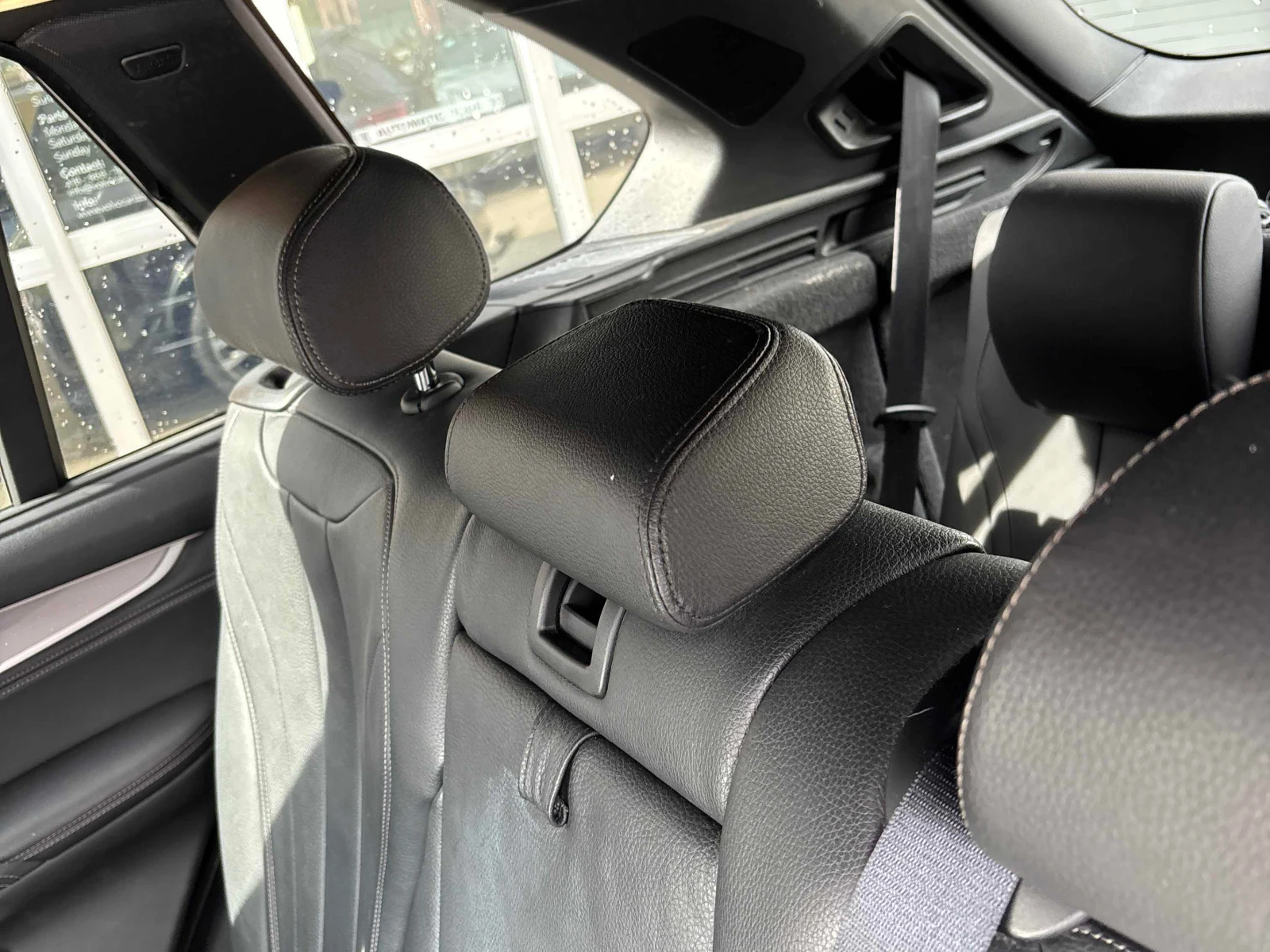 BMW X5 35i xDrive/M-Pack/H&K/Digital/Blind Spot, снимка 8 - Автомобили и джипове - 54454410