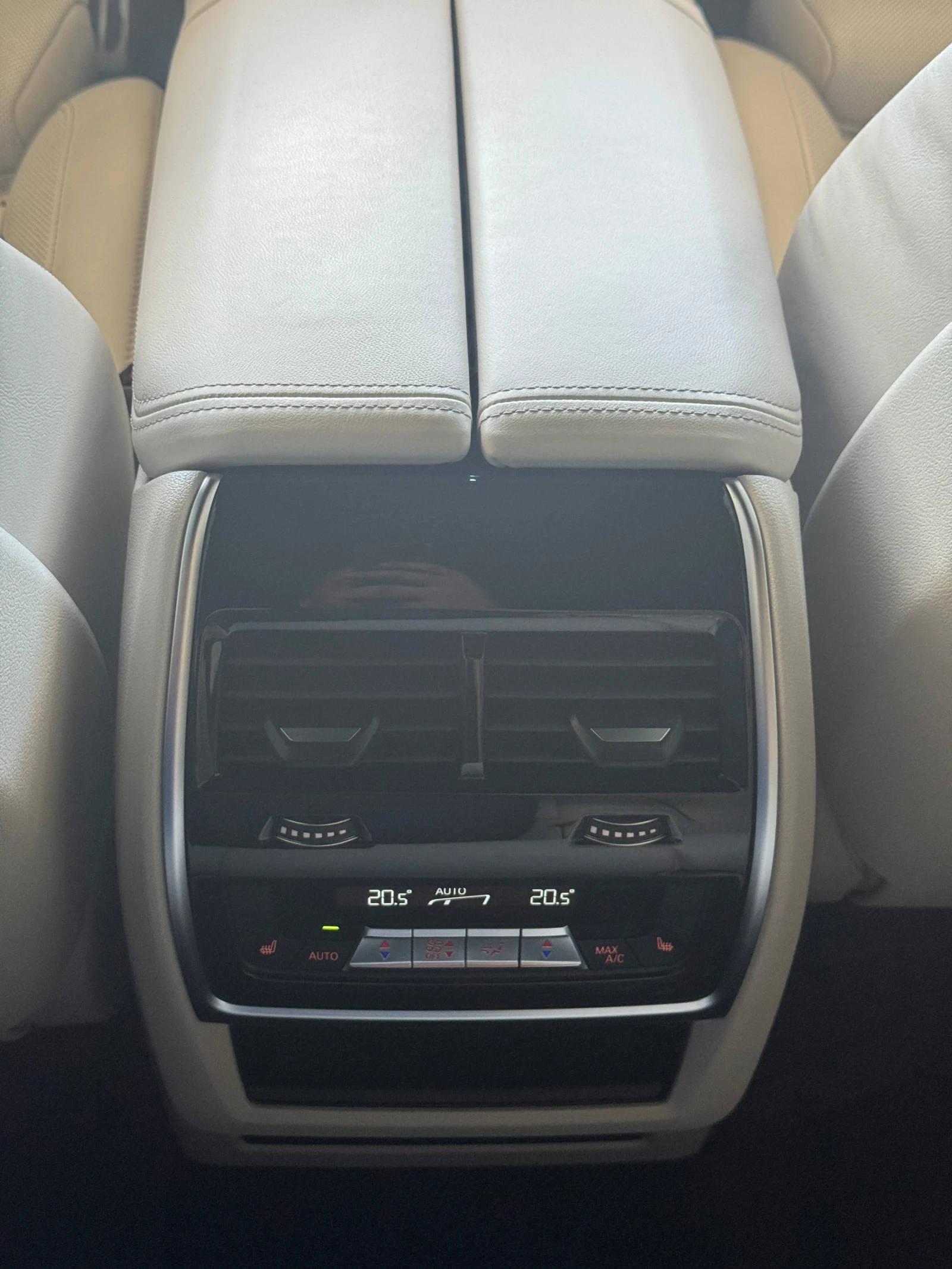 BMW X7 M60 ГАРАНЦИЯ ДО 07.2028, снимка 8 - Автомобили и джипове - 55259465