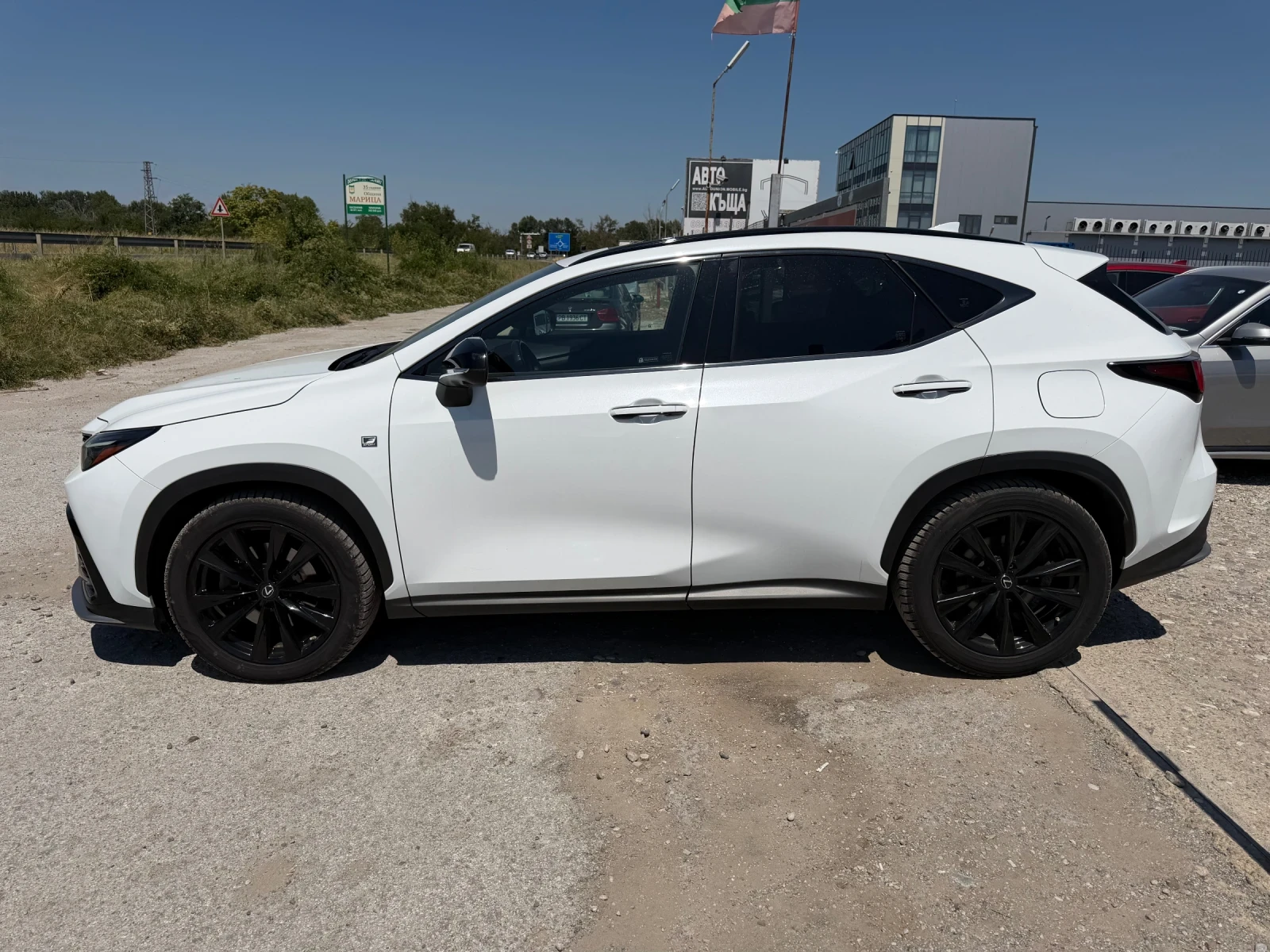 Lexus NX 450 h+ * F SPORT* FULL* Обдух* 4X4* HEAD UP* 360 кам* , снимка 7 - Автомобили и джипове - 55392457