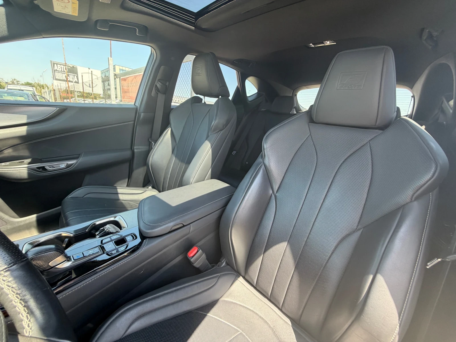 Lexus NX 450 h+ * F SPORT* FULL* Обдух* 4X4* HEAD UP* 360 кам* , снимка 11 - Автомобили и джипове - 55392457