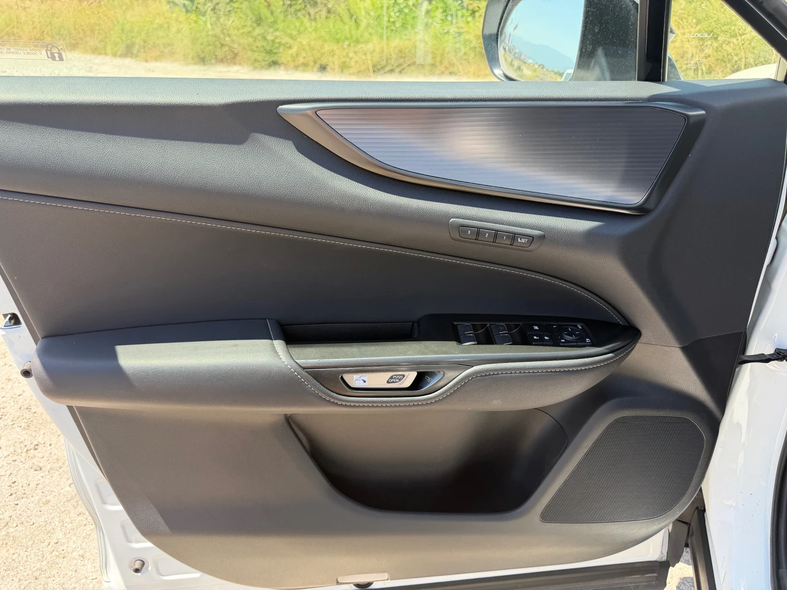 Lexus NX 450 h+ * F SPORT* FULL* Обдух* 4X4* HEAD UP* 360 кам* , снимка 9 - Автомобили и джипове - 55392457