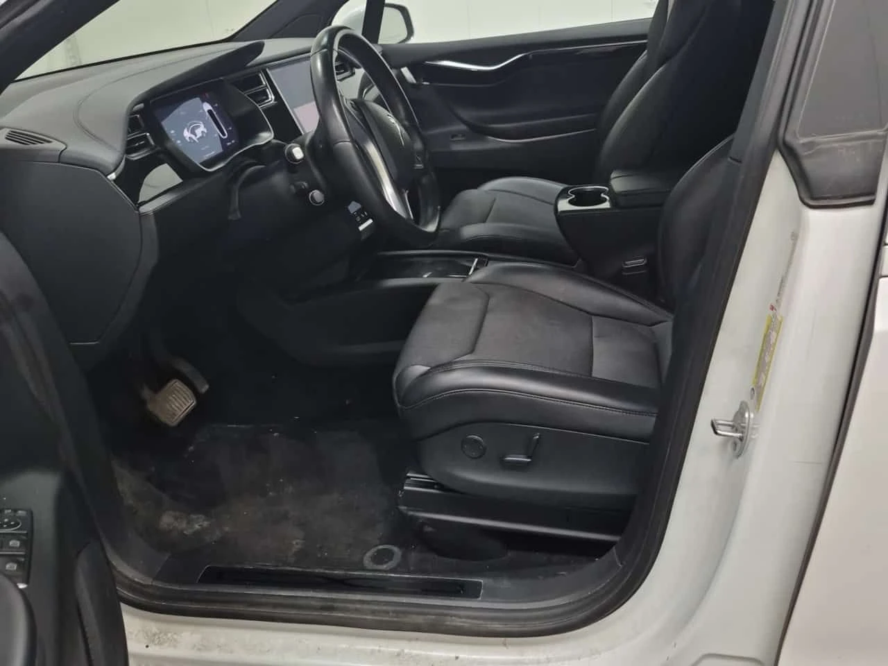 Tesla Model X * 75D * CARFAX * БЕЗ ПЪРВОНАЧАЛНА ВНОСКА, снимка 5 - Автомобили и джипове - 55475779