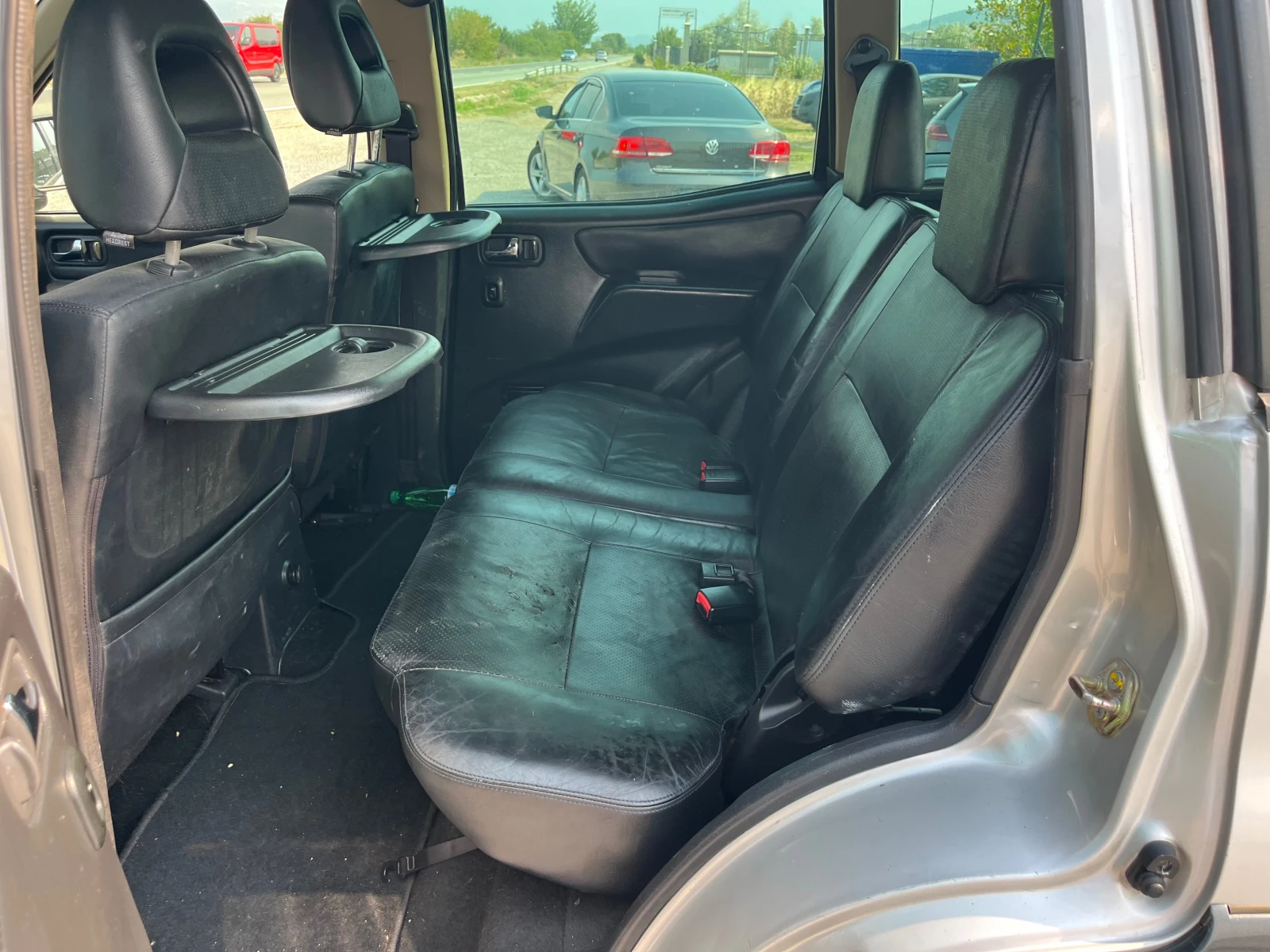 Nissan Terrano 3.0 TDI AVTOMAT 7 местен, снимка 13 - Автомобили и джипове - 55711109