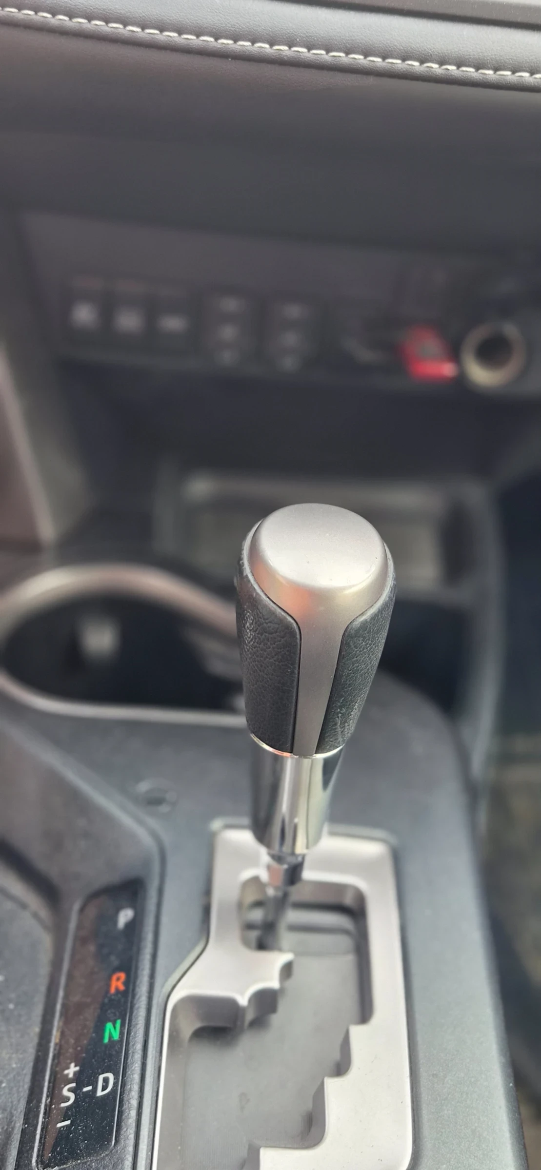 Toyota Rav4, снимка 13 - Автомобили и джипове - 55721578