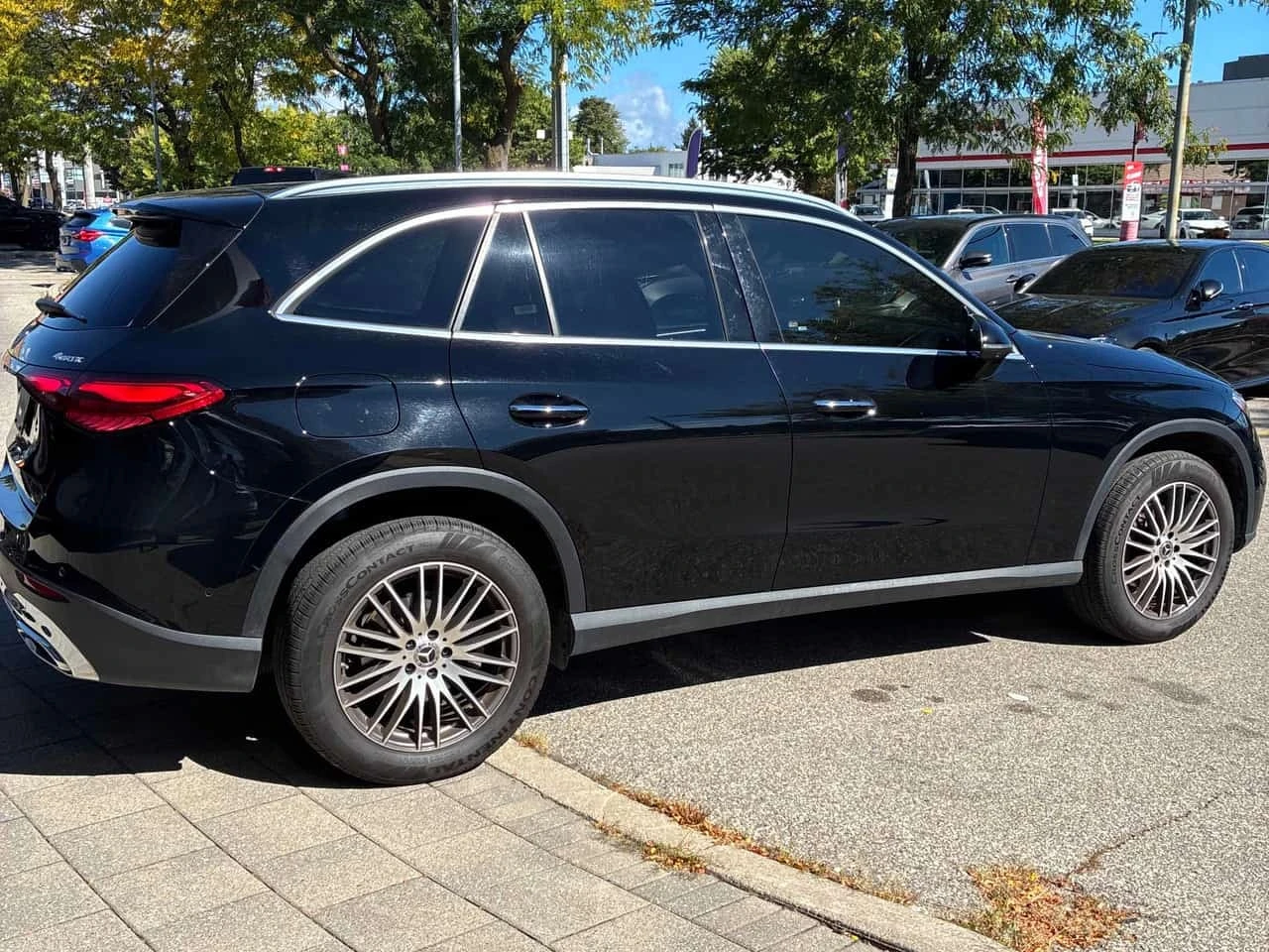 Mercedes-Benz GLC 300 * CARFAX * ОПЦИЯ ЗА ФИНАНСИРАНЕ, снимка 3 - Автомобили и джипове - 56223781