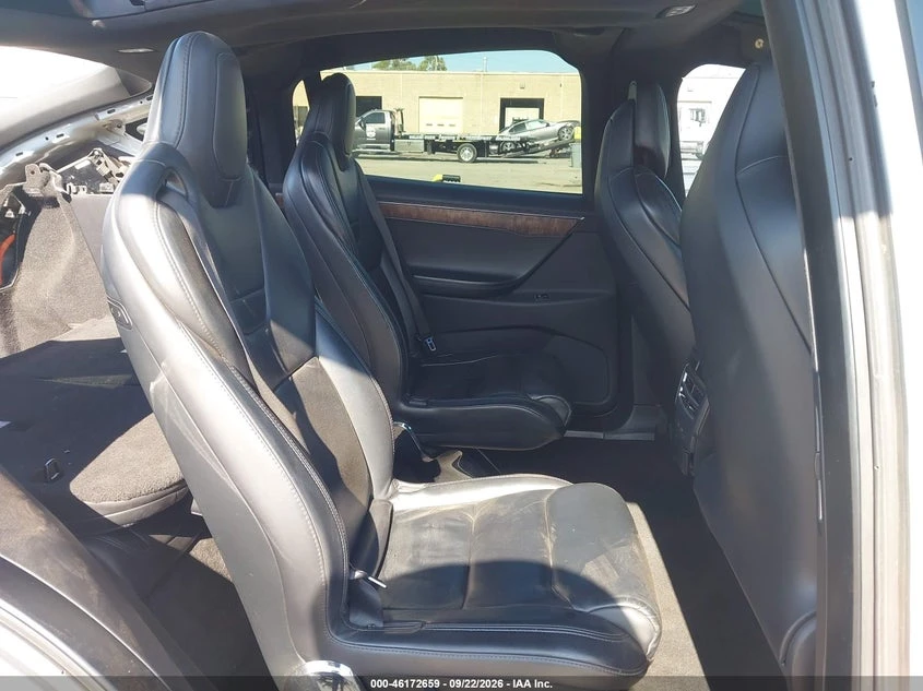 Tesla Model X 90D AWD, снимка 8 - Автомобили и джипове - 56332258