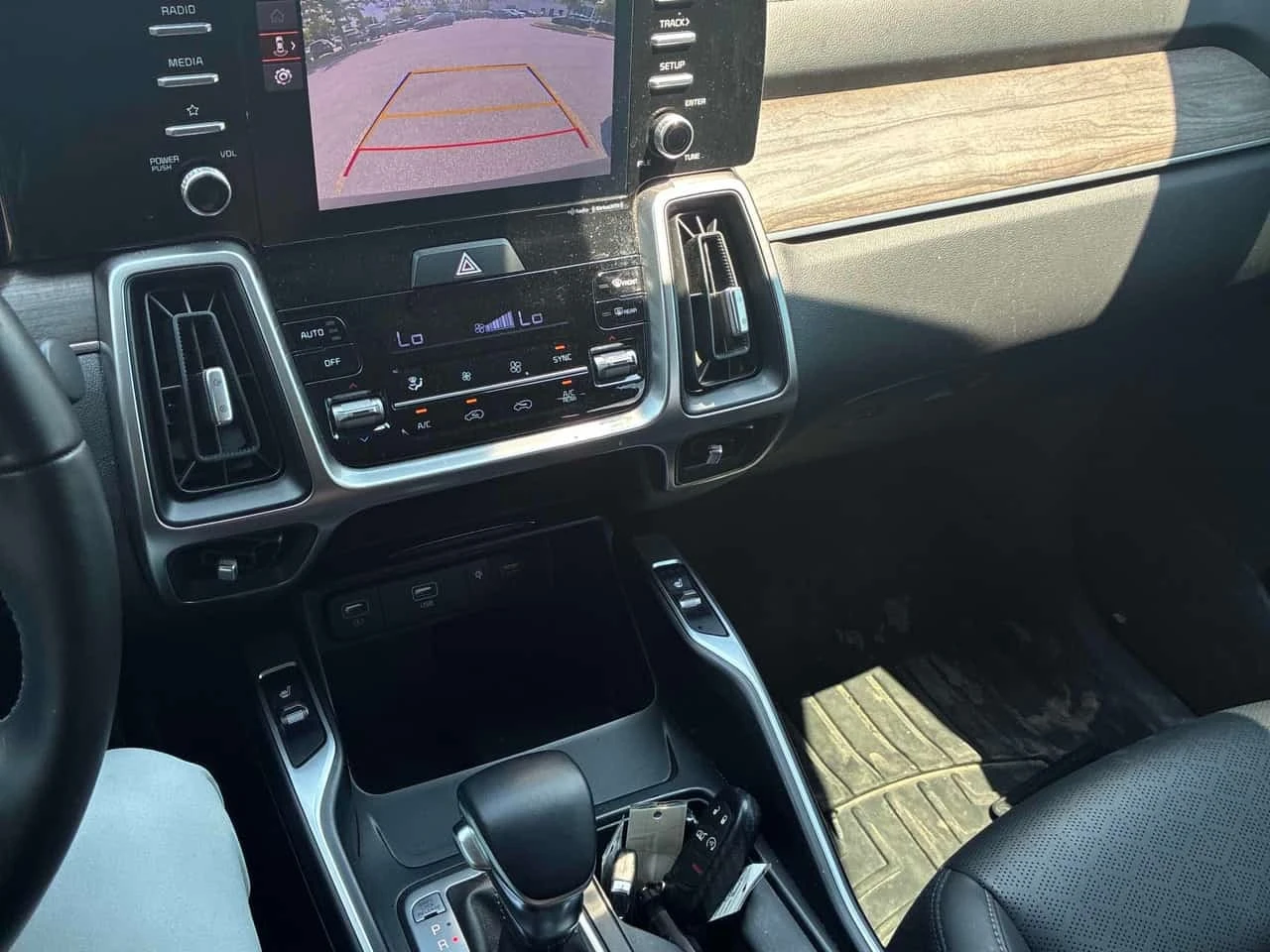 Kia Sorento * AWD * CARFAX * ��� ������������ ������ | Mobile.bg � ����������� 9