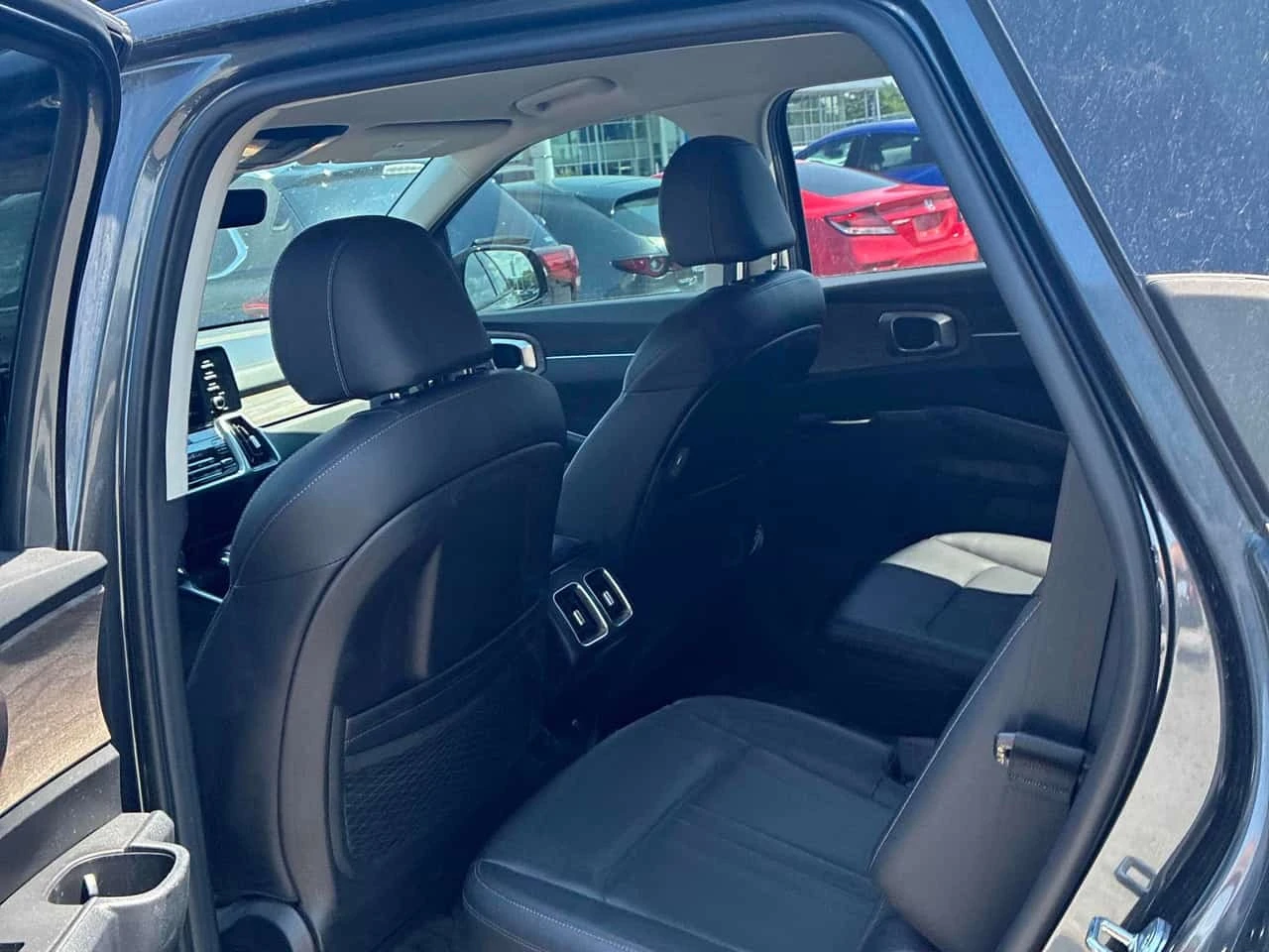 Kia Sorento * AWD * CARFAX * ��� ������������ ������ | Mobile.bg � ����������� 11